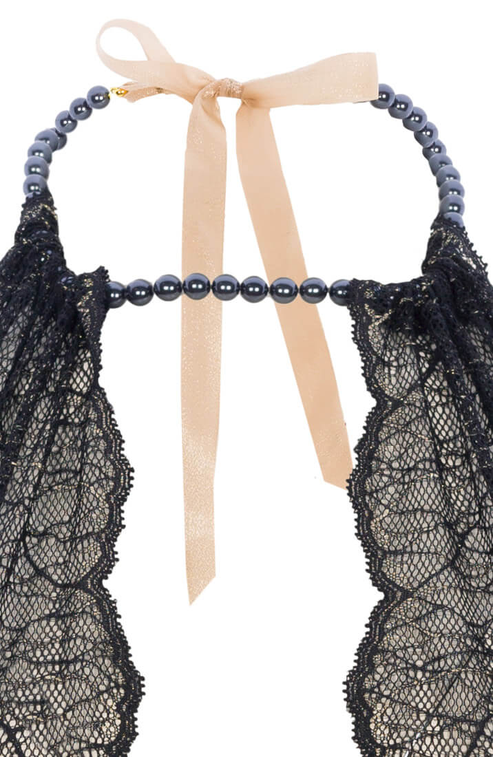 Eksklusiv sort blonde bustier med Manacor perlechoker fra COAX Copenhagen