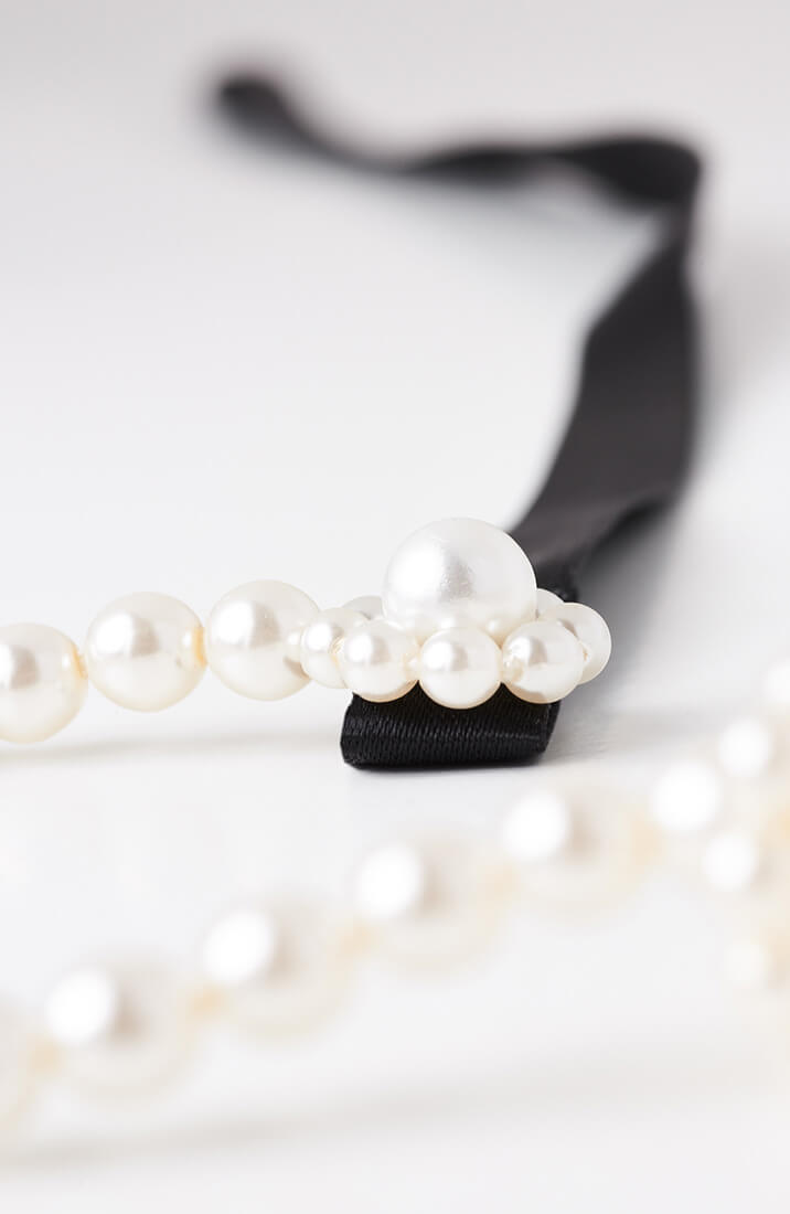 Sort blonde trusse med hvid perlesnor - Destino Panty - COAX Copenhagen