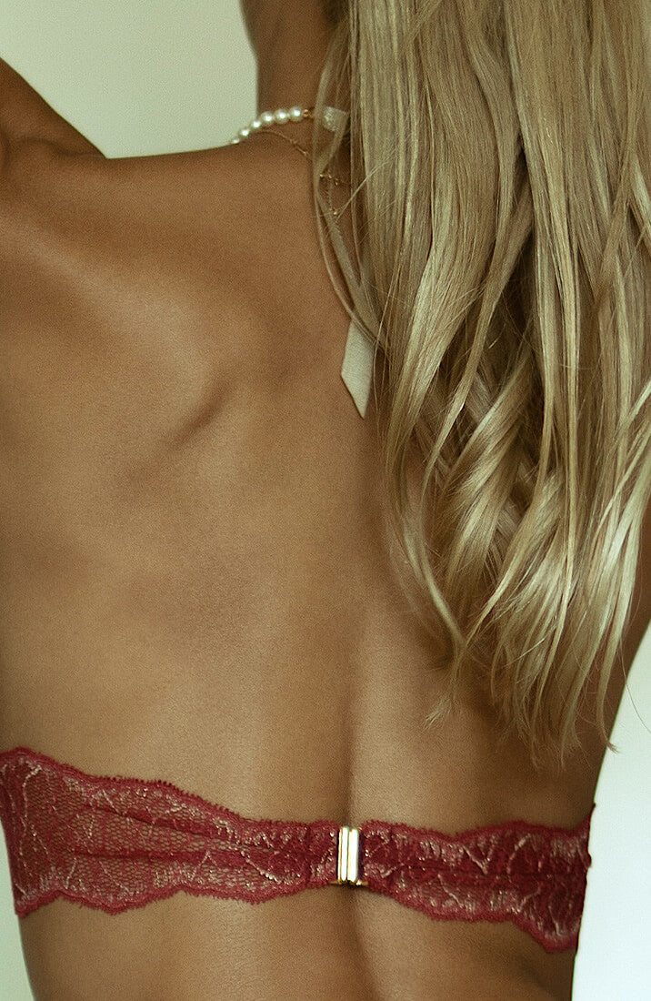 COAX Copenhagen rød blonde bodysuit designet til intens nydelse og leg