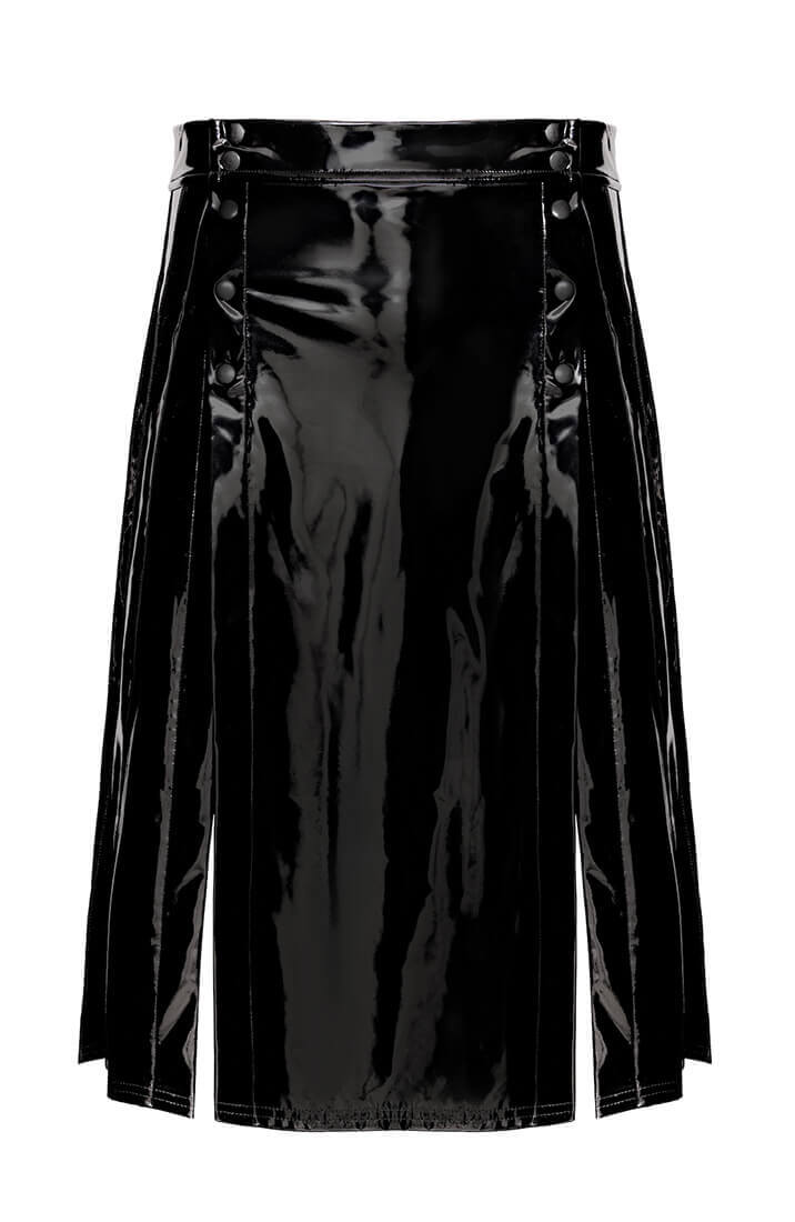 Sort PVC kilt med plisseringer og markant fetish vibe