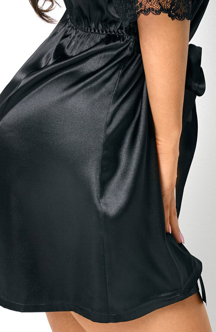 Sort satin kimono med blonde - Dorit - COAX Copenhagen