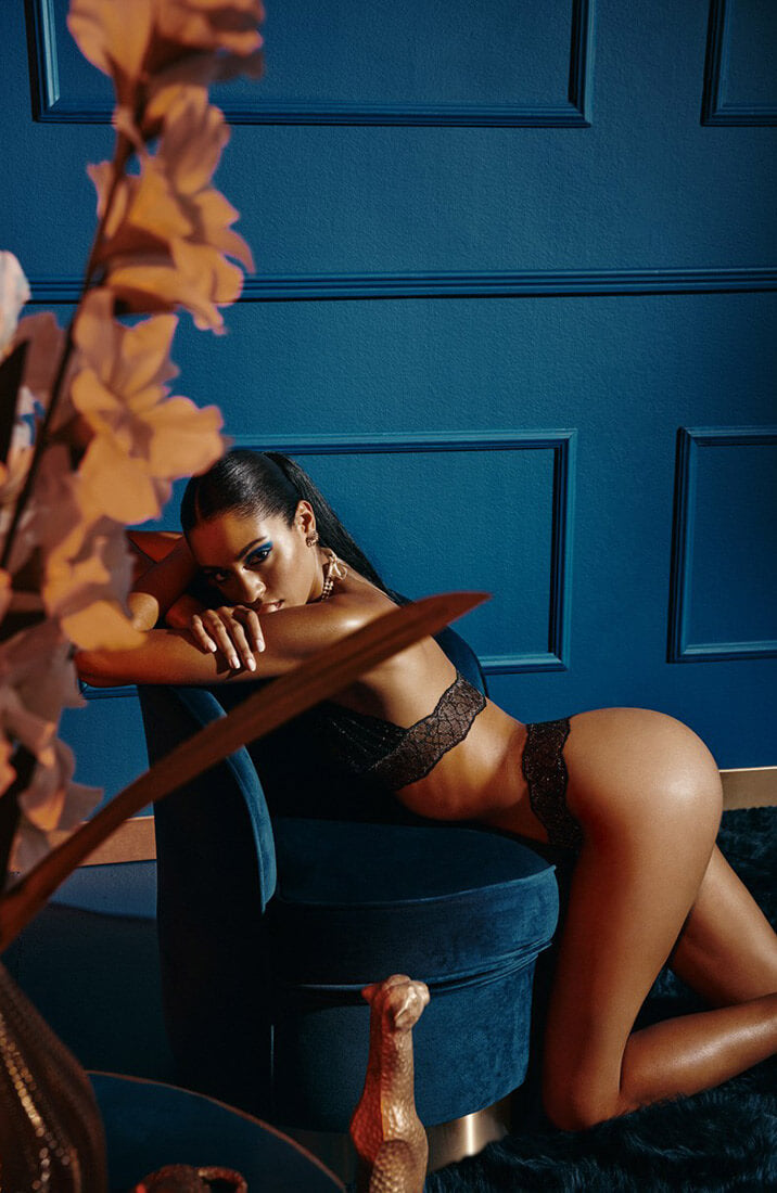 Sort bralette med perle halterneck - Sydney Bra - COAX Copenhagen