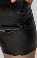 Indlæs billede til gallerivisning Wetlook X slangeskind shorts - Consistent Player