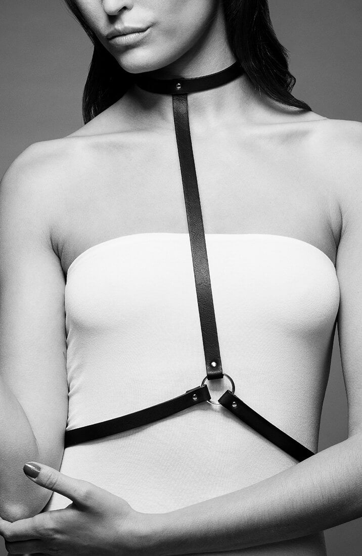 Faux læder body harness med justerbare stropper