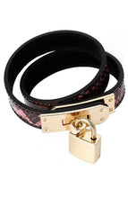 Indlæs billede til gallerivisning Faux pink &amp; guld slangeskinds choker/armbånd - COAX Copenhagen