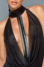 Indlæs billede til gallerivisning Sexet sort wetlook catsuit med choker af sten