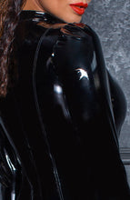 Indlæs billede til gallerivisning Sort PVC catsuit med skinnende overflade &amp; knapper
