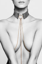Indlæs billede til gallerivisning Sort choker med guld harness kæde