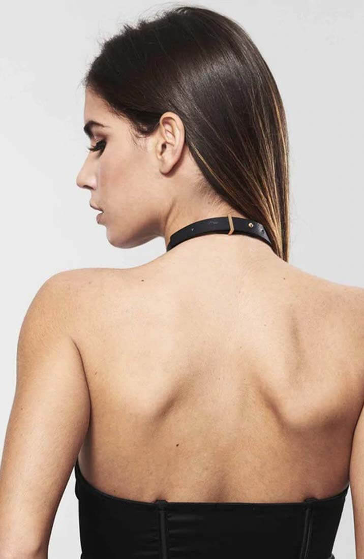 Faux læder choker med O-ring - COAX Copenhagen