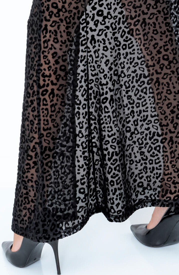 Lang nylon kjole med flock leopard print - Fiercely Wild - COAX Copenhagen