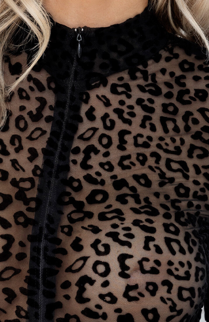 Nylon bodysuit med leopard flock broderi - Boomeranged Back - COAX Copenhagen